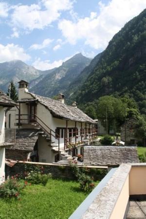 Ristorante Alpino Hotel Sonogno Exterior photo